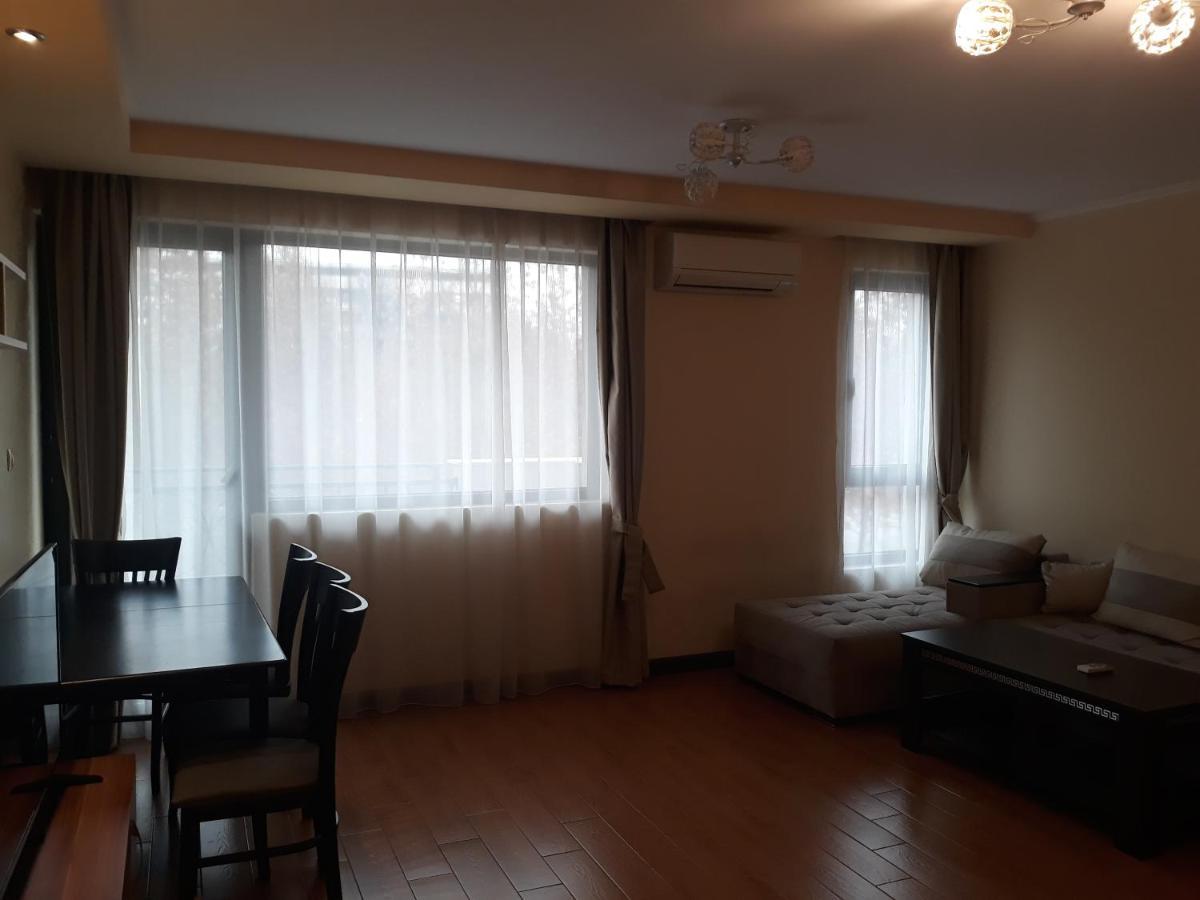 One Bedroom Apartment 1 - Restaurant Stadium Plovdiv พลอฟดิฟ ภายนอก รูปภาพ